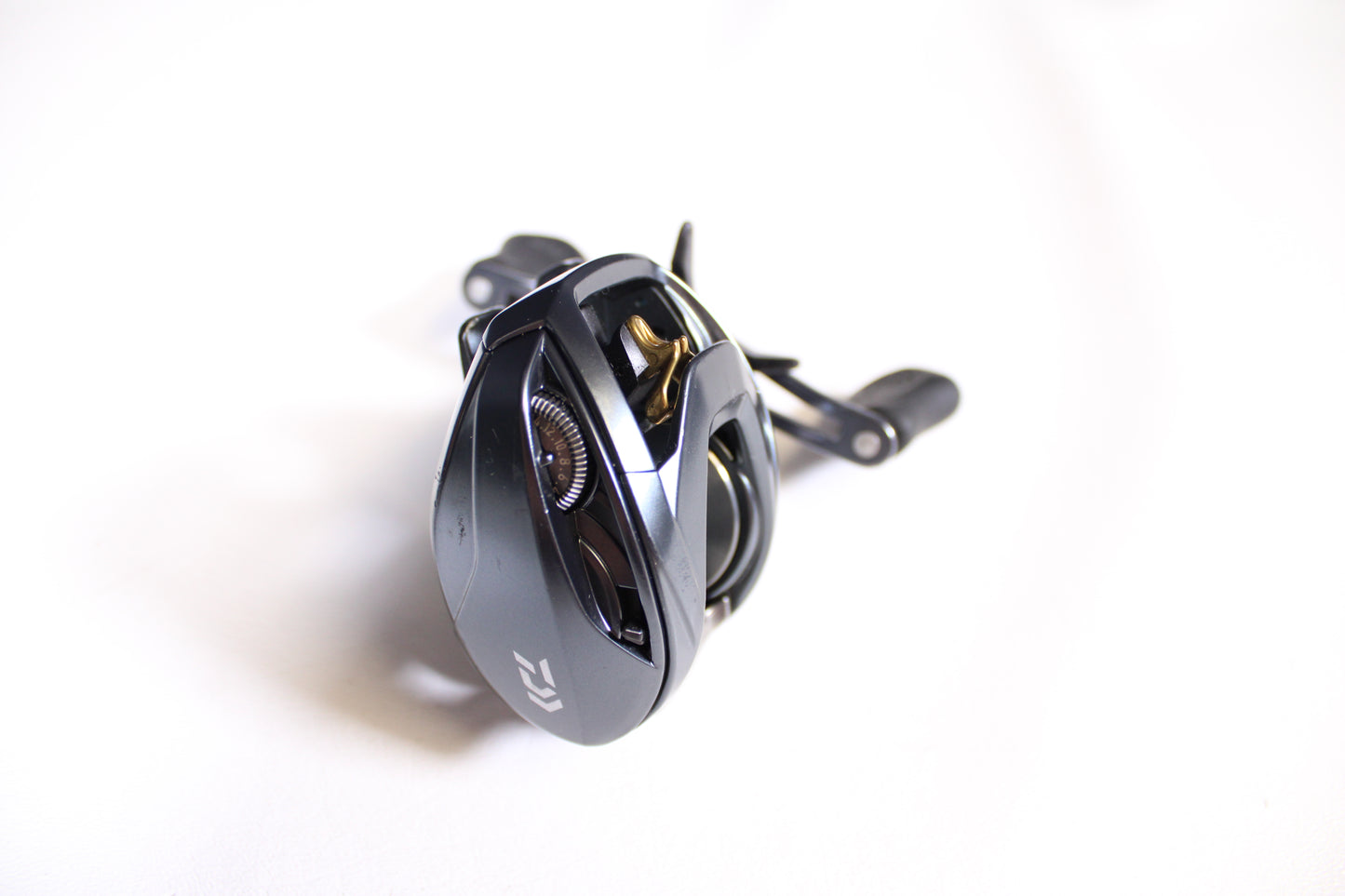 Daiwa Steez STEEZSVTW 6.3:1 Gear Ratio - Used Casting Reel - Very Good Condition