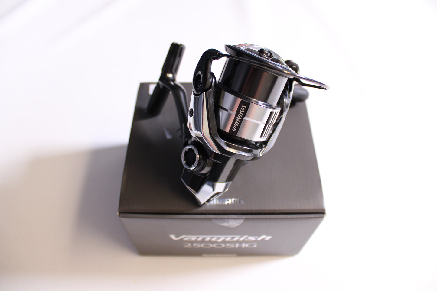 Shimano Vanquish VNQ2500SHG - Used Spinning Reel - Excellent Condition