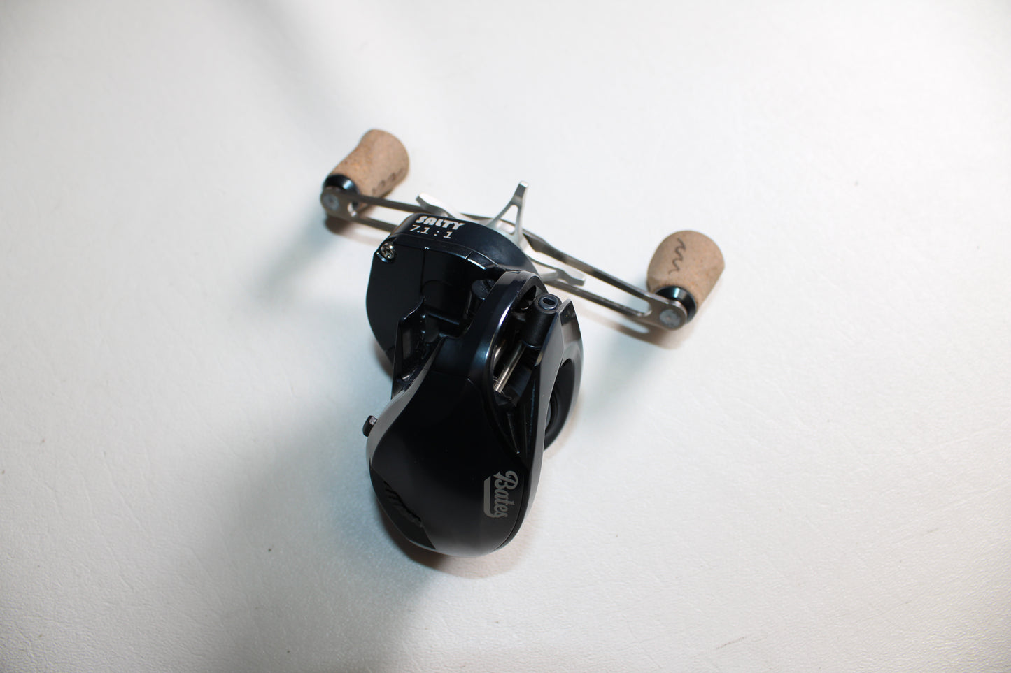 Bates Fishing Seaborn Outfitters Salty 150 7.1:1 Gear Ratio - Used Casting Reel - Excellent Condition