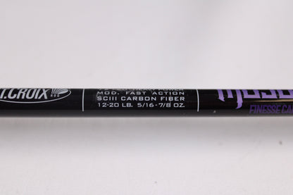 St. Croix Mojo Bass JOC72MHMF Finesse Carbon Cranker 7'2" Medium Heavy - Used Casting Rod - Good Condition