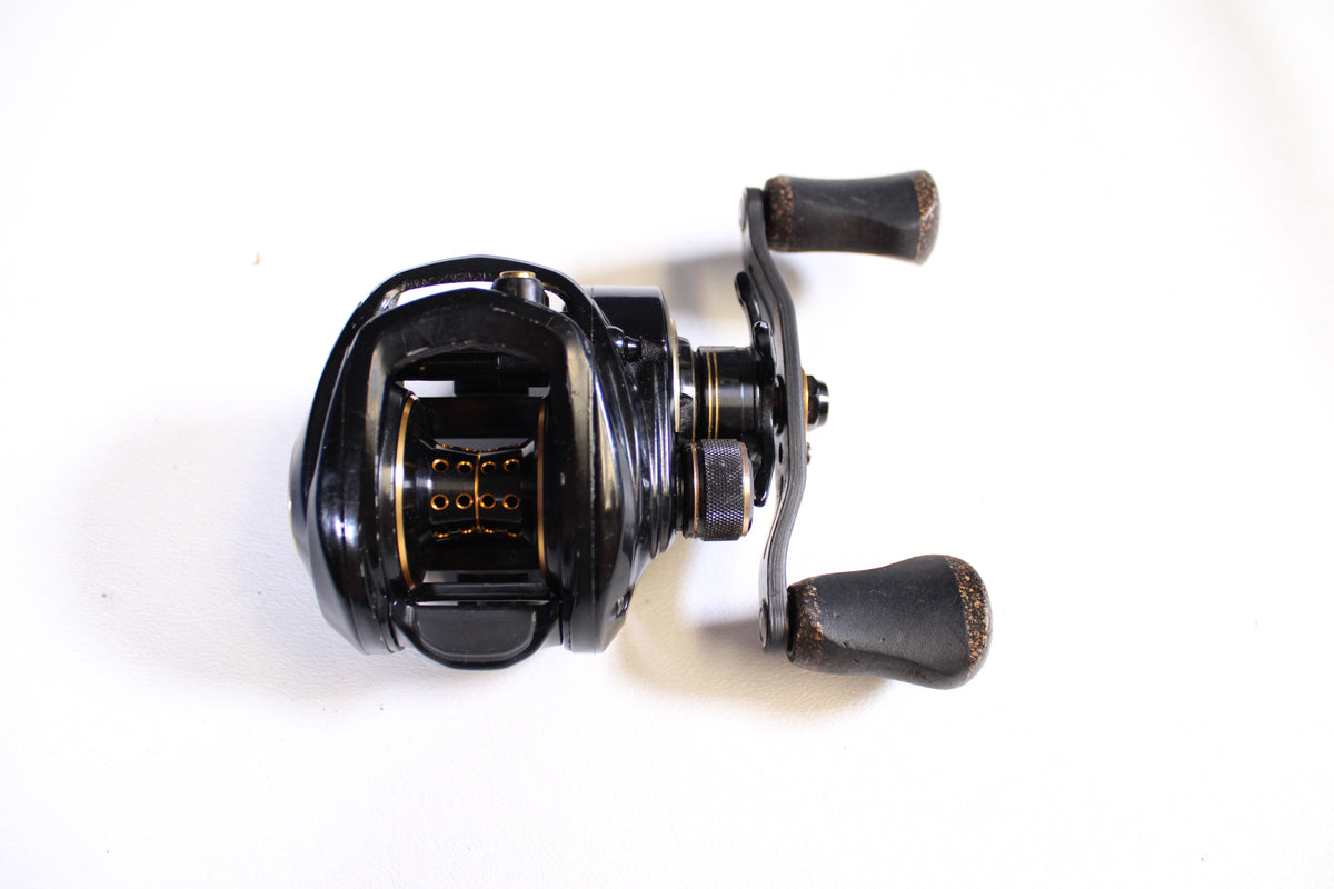 Lew's Tournament Pro TLP1SH2  - Used Casting Reel - Good Condition