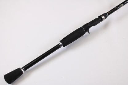 The Fitzgerald PLF76MH 7'6" Medium Heavy Used Casting Rod, in very good condition, is ideal for anglers and pairs perfectly with our rod and reel trade-in program.
