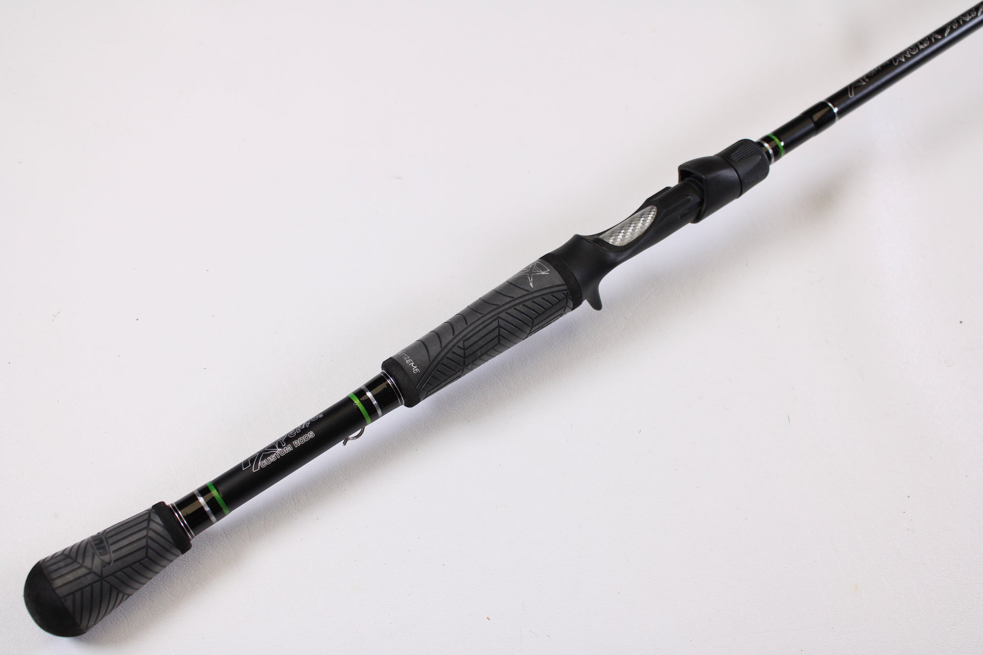 The FXtreme Angler Series WSB69MHXF 6'9" Medium Heavy Casting Rod - Used, Very Good Condition, features a textured grip and visible reel seat. Ideal for those seeking quality used gear or participating in our rod and reel trade-in program.