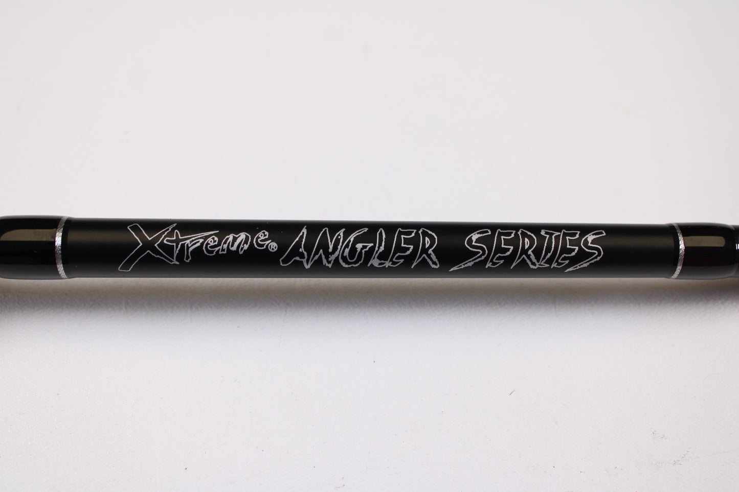 A FXtreme Angler Series WSB69MHXF 6'9" Medium Heavy Used Casting Rod in Very Good Condition—ideal for your next rod and reel trade-in or to enhance your used gear collection.