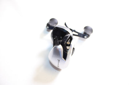 Shimano Tranx TRX200AHG 7.2:1 Gear Ratio - Used Casting Reel - Very Good Condition