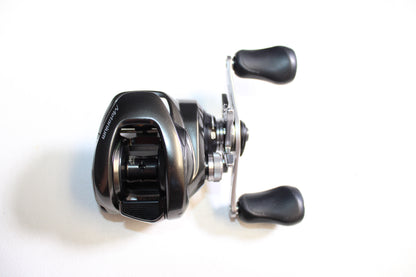 Shimano Metanium MGL METMGL150B 6.2:1 Gear Ratio - Used Casting Reel - Excellent Condition