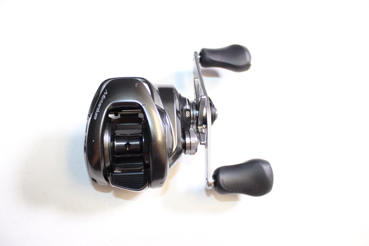 Shimano Metanium MGL METMGL150XGB 8.1:1 Gear Ratio - Used Casting Reel - Good Condition