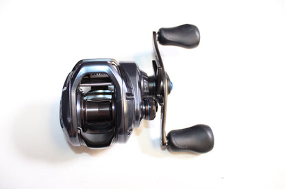 Shimano SLX70XG 8.2:1 Gear Ratio - Used Casting Reel - Very Good Condition