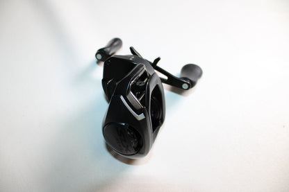 Shimano SLX MGL 70 6.3:1 Gear Ratio - Used Casting Reel - Excellent Condition