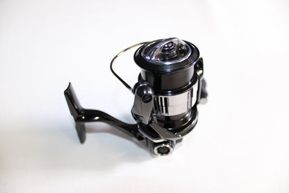 Shimano Vanquish VQC2000SHGC - Used Spinning Reel - Excellent Condition