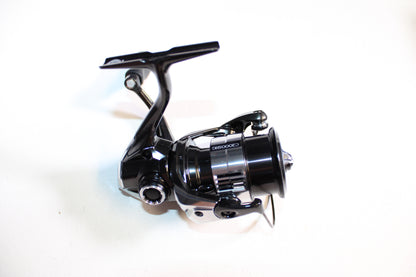 Shimano Vanquish VQC2000SHGC - Used Spinning Reel - Excellent Condition