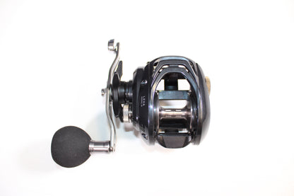 Daiwa Lexa LX300HLP 7.4:1 Gear Ratio - Used Casting Reel - Excellent Condition
