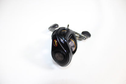 Lew's Speed Spool BB2HZ 6.4:1 Gear Ratio - Used Casting Reel - Very Good Condition