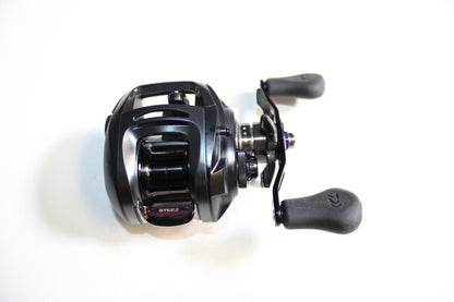 Daiwa Steez SV103XS 8.1:1 Gear Ratio - Used Casting Reel - Excellent Condition