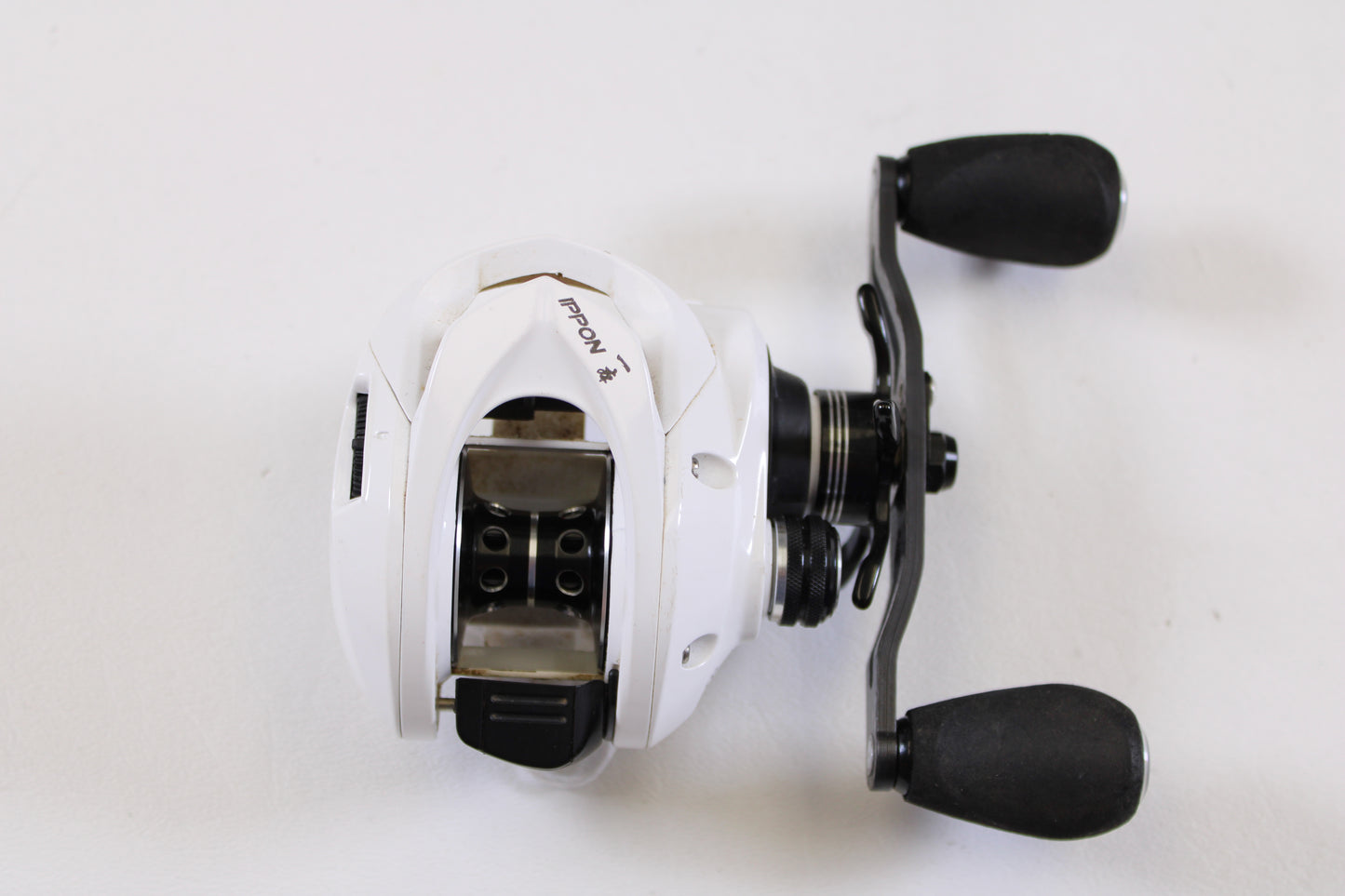 Trade in your used Raid Japan Gladiator Maximum GX-59XLS-AS Solid Maxx XL 5'9" Ultra Light Spinning Rod—mint condition—for store credit with our Rod and Reel Trade-In Program.