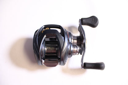 Daiwa Steez STEEZSVTW 6.3:1 Gear Ratio - Used Casting Reel - Very Good Condition