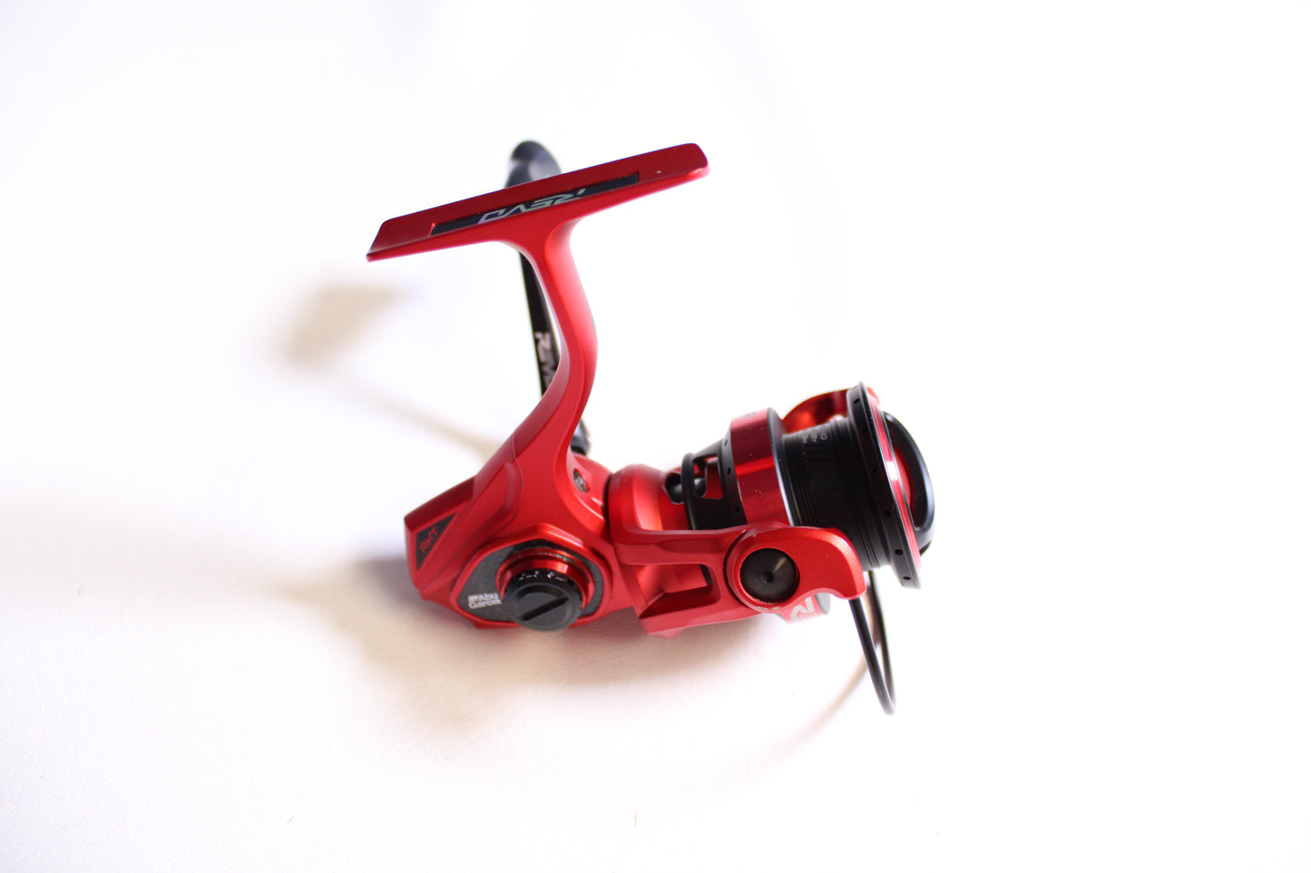 Abu Garcia Revo RVO3RCKT 7.6:1 Gear Ratio - Used Spinning Reel - Very Good Condition