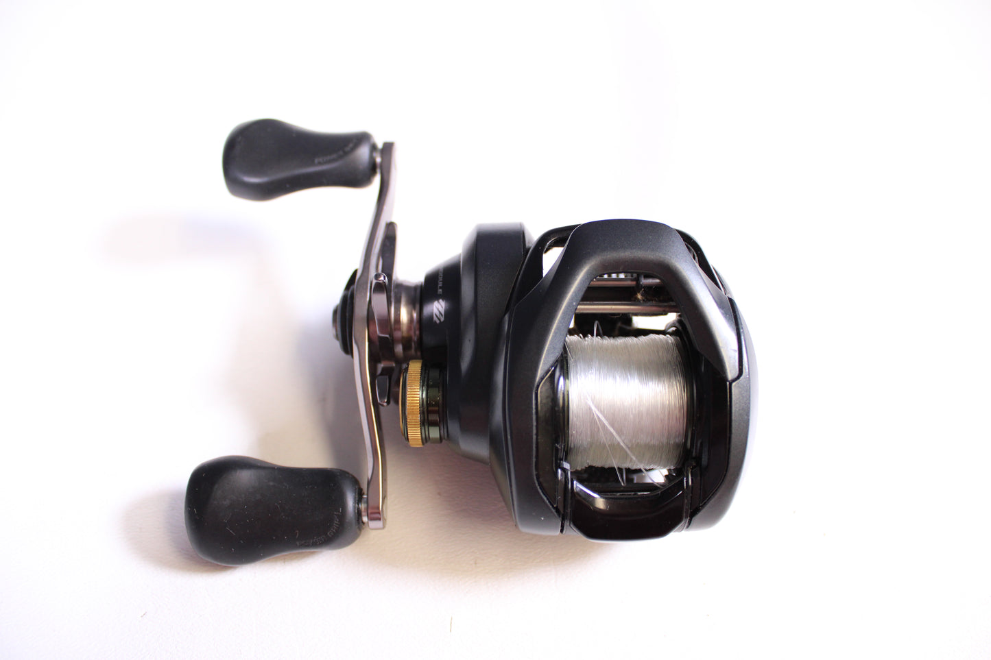 Shimano Curado CU201HGK 7.4:1 Gear Ratio - Used Casting Reel - Excellent Condition