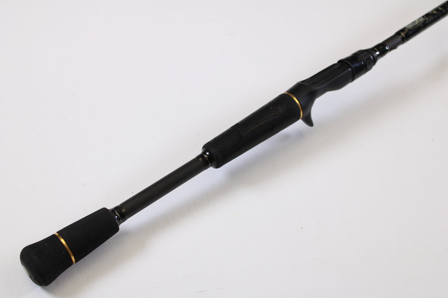 The Spiralite Maverick SMC70MMF 7'0" Medium Used Casting Rod, in excellent condition, is eligible for our Rod and Reel Trade-In Program—trade in your used Spiralite gear to earn store credit.