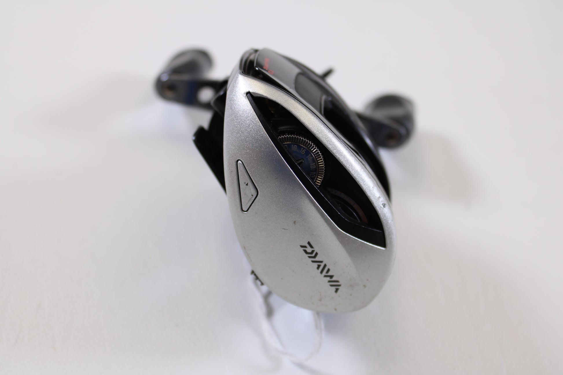 daiwa ballistic casting reel MQ LT US while a full 360 screw_in sideplate enhances compactness and eases maintenance Daiwa Ballistic MQ LT Spinning