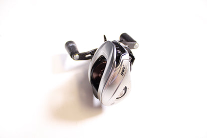 Lew's HyperMag TLH1XHLG2 8.3:1 Gear Ratio - Used Casting Reel - Excellent Condition