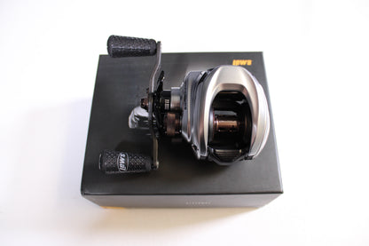 Lew's HyperMag TLH1XHLG2 8.3:1 Gear Ratio - Used Casting Reel - Excellent Condition