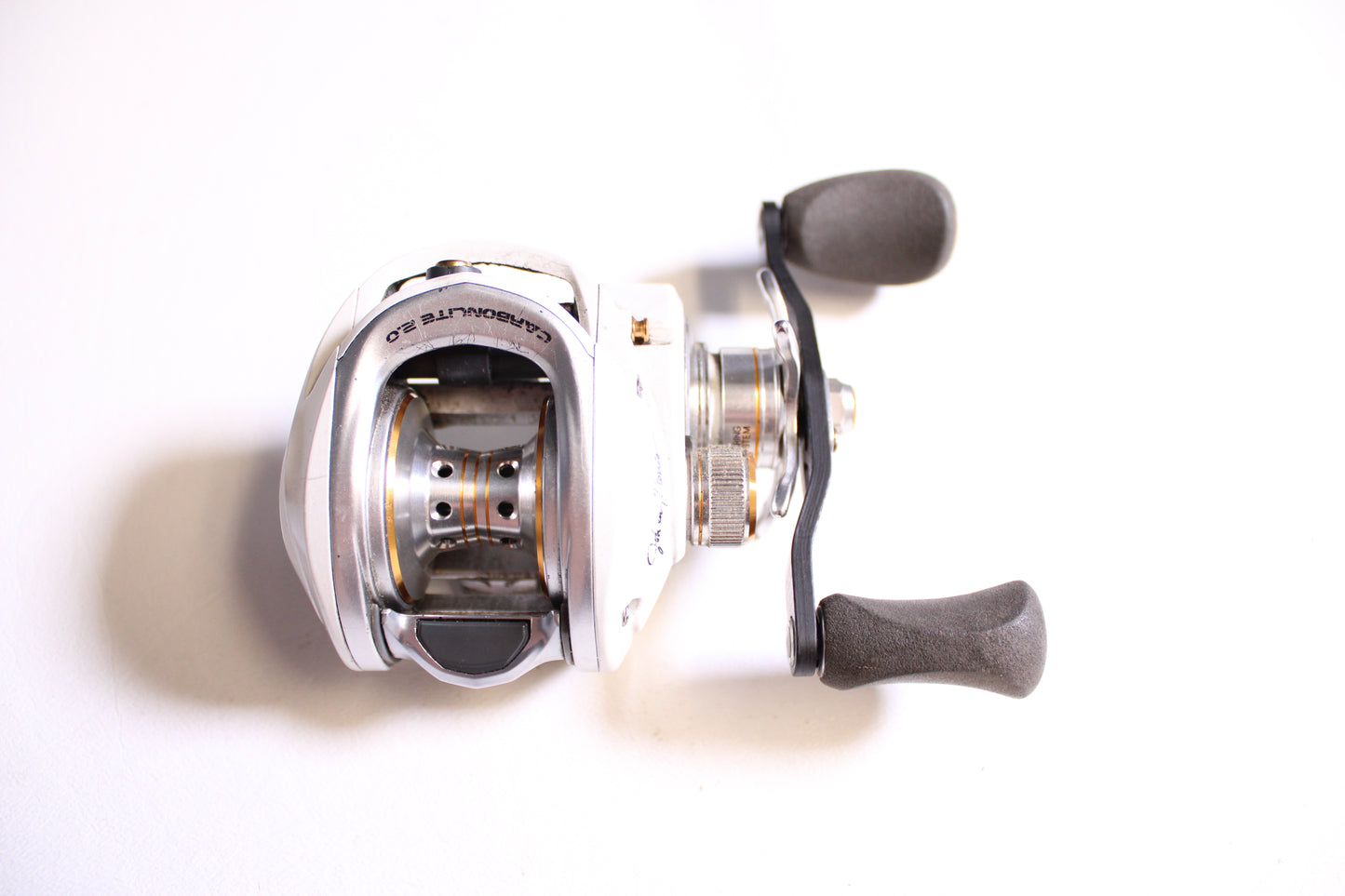 Bass Pro Shops Johnny Morris CarbonLite 2.0 JCT10SHA 7.5:1 Gear Ratio - Used Casting Reel - Good Condition
