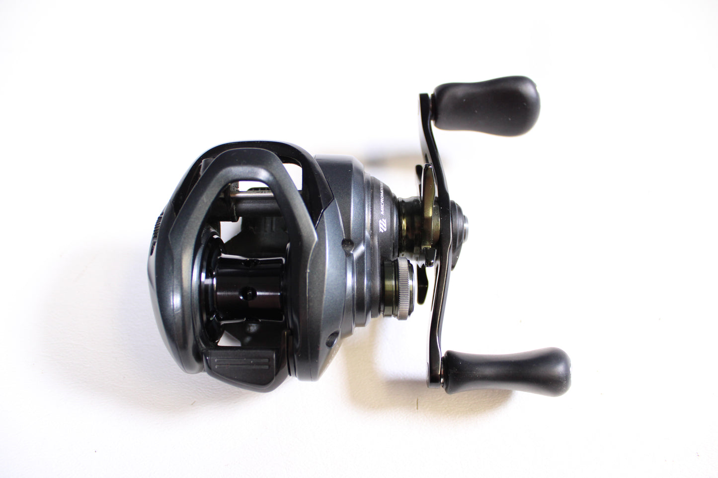 Shimano Curado CUMGL70HGK 7.4:1 Gear Ratio - Used Casting Reel - Very Good Condition