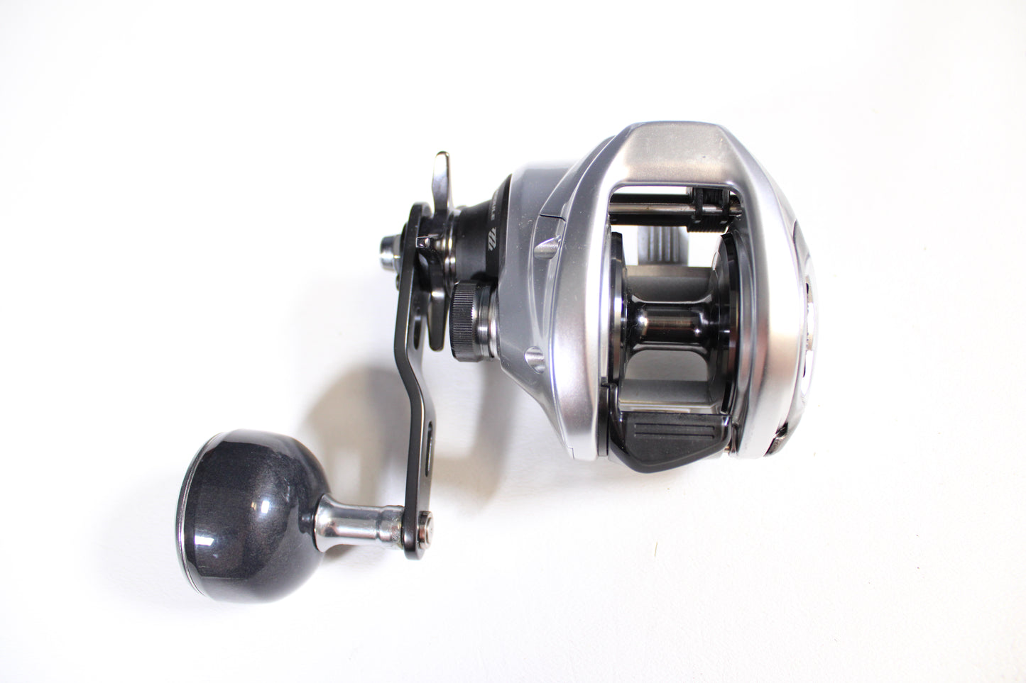 Shimano Tranx TRX301HGB 7.6:1 Gear Ratio - Used Casting Reel - Excellent Condition