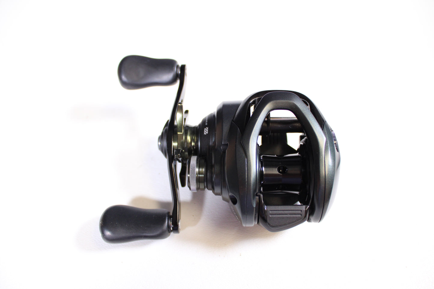 Shimano Curado CUMGL71HGK 7.4:1 Gear Ratio - Used Casting Reel - Excellent Condition