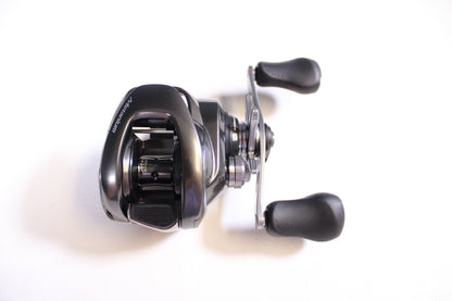 Shimano Metanium METMGL150B 6.2:1 Gear Ratio - Used Casting Reel - Excellent Condition