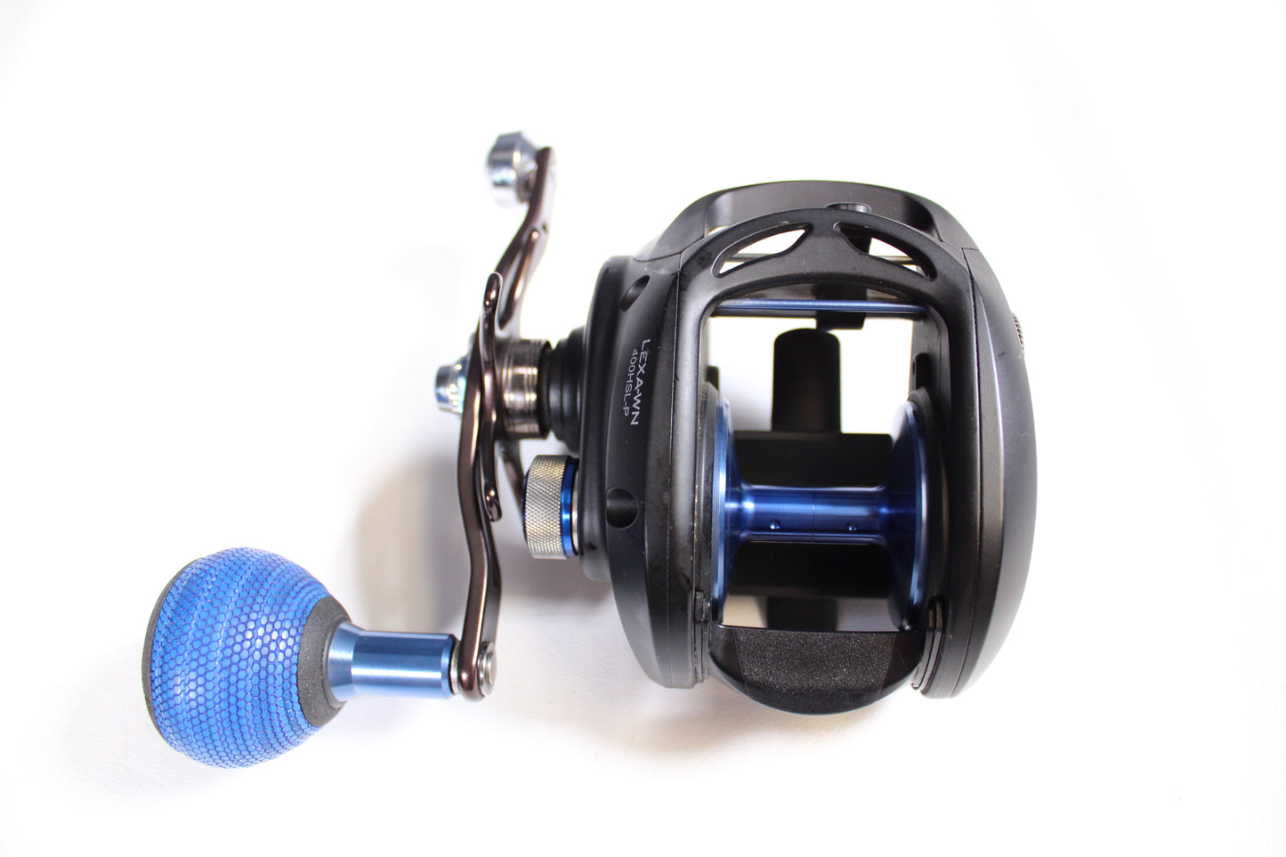 Daiwa Lexa-WN400HSLP 7.1:1 Gear Ratio - Used Casting Reel - Excellent Condition