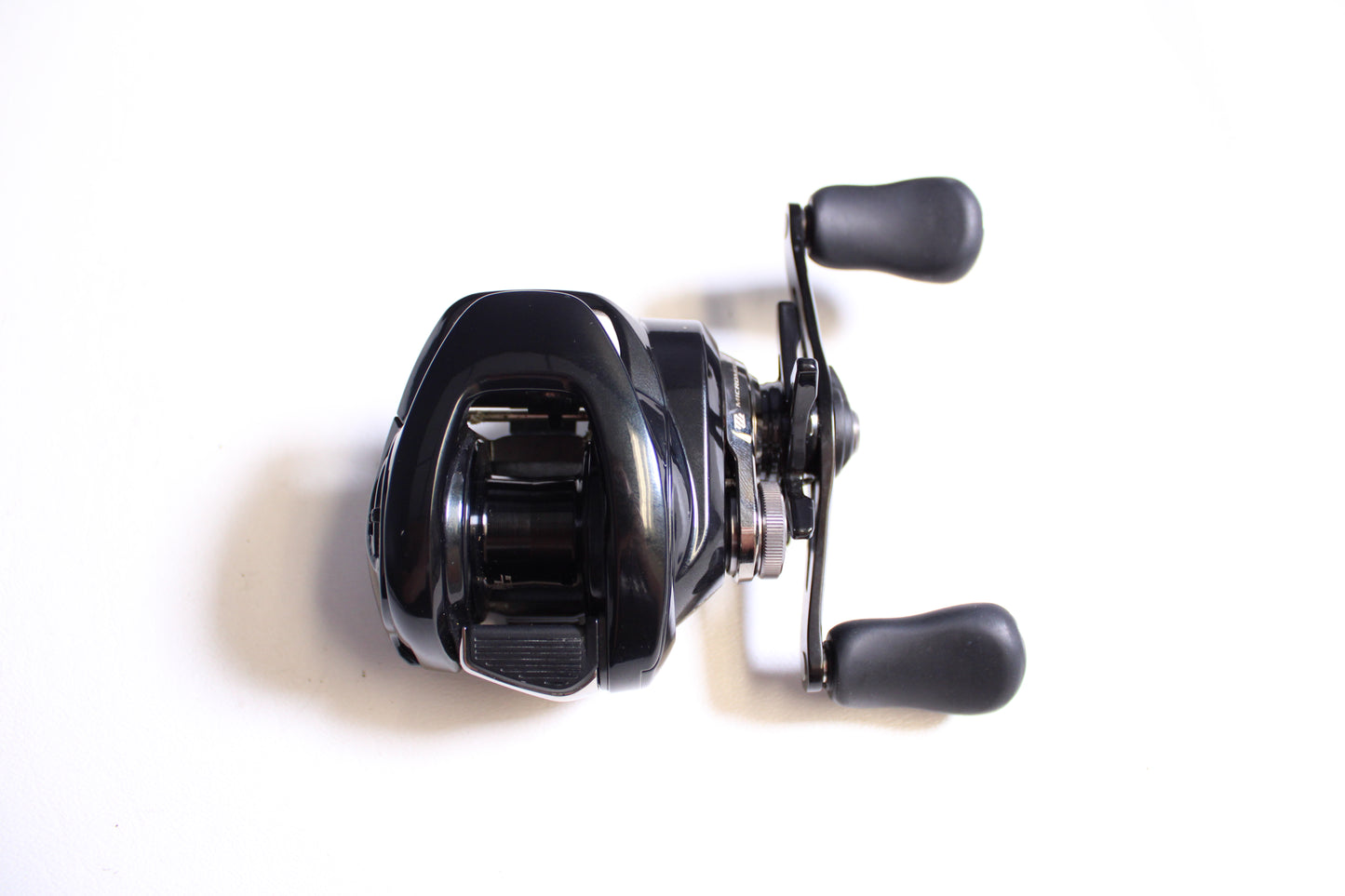 Shimano Metanium DC METDC70XGA 8.1:1 Gear Ratio - Used Casting Reel - Excellent Condition