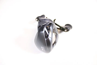 Shimano Curado CUDC150XG 8.5:1 Gear Ratio - Used Casting Reel - Excellent Condition