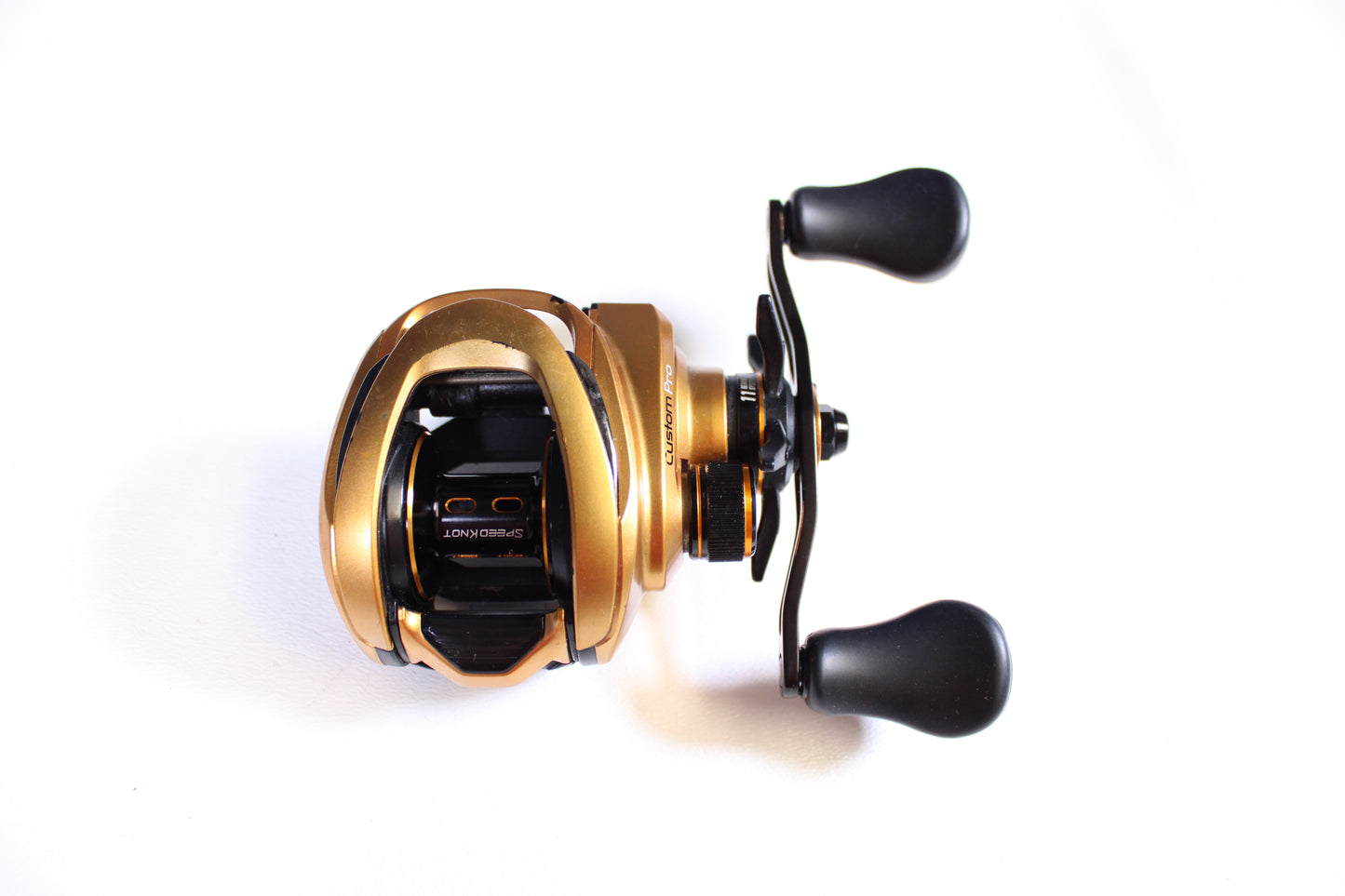 Lew's Custom Pro CPB1SHG3 7.5:1 Gear Ratio - Used Casting Reel - Good Condition