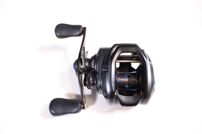 Shimano SLX MGL71XG 8.2:1 Gear Ratio - Used Casting Reel - Excellent Condition