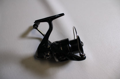 Shimano Vanford VF2500HGA 5.8:1 Gear Ratio - Used Spinning Reel - Excellent Condition