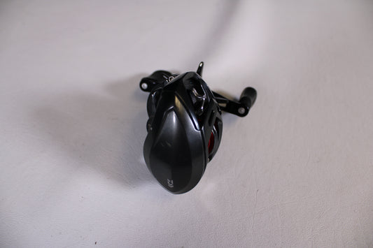 Daiwa Alphas Air TW 8.6:1 Gear Ratio - Used Casting Reel - Good Condition