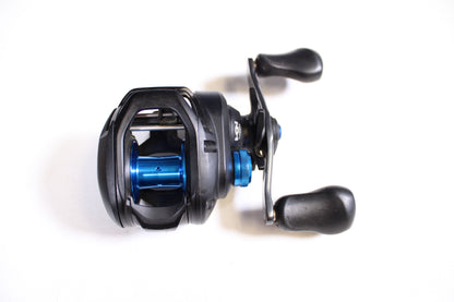 Shimano SLX150HG 7.2:1 Gear Ratio - Used Casting Reel - Very Good Condition