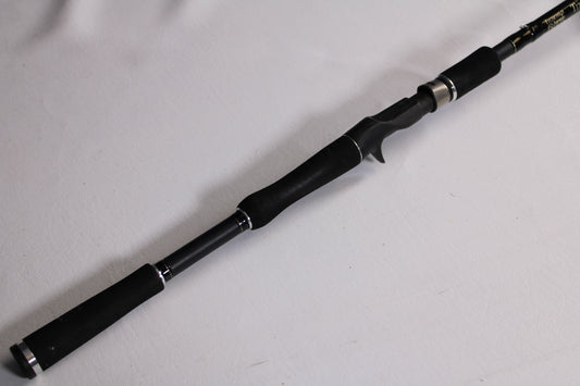 Upgrade to the Fitzgerald Titan HD THD76H 7'6" Heavy Used Casting Rod—Very Good Condition! Trade in your old gear through our Rod and Reel Trade-In Program and earn store credit toward this quality Fitzgerald rod.
