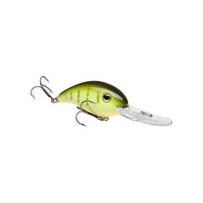 The Strike King 3XD Crankbait is a green and yellow fish-shaped lure with two treble hooks and a clear plastic lip, ideal for bass fishing and shown isolated on a white background.