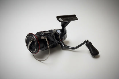 Shimano Vanford VF2500HGF - Used Spinning Reel - Excellent Condition