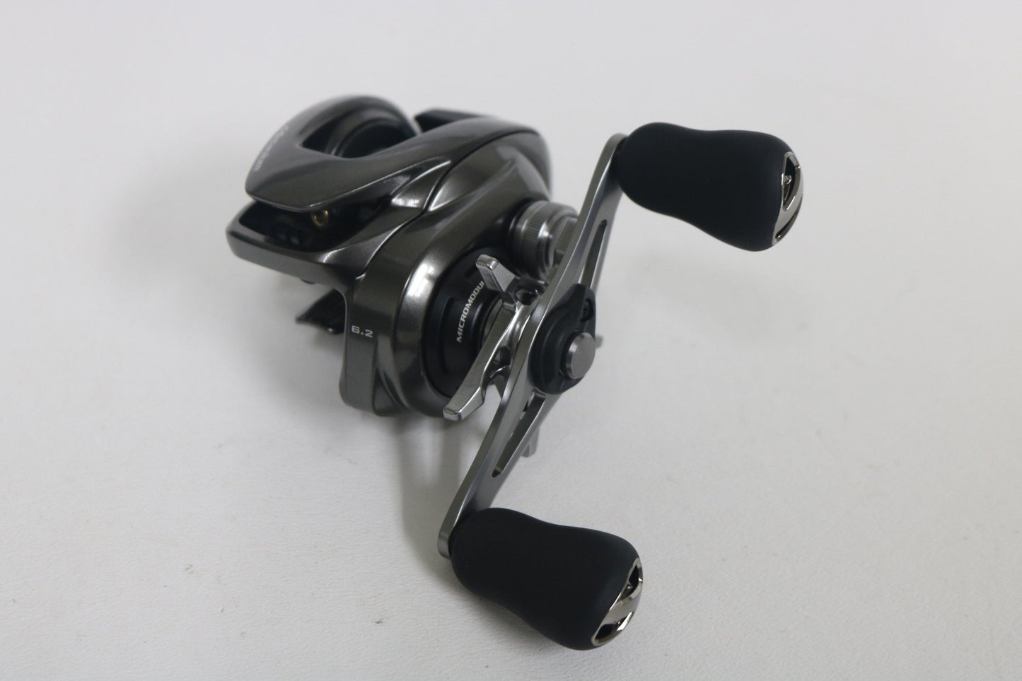 Shimano Metanium METMGL151B 6.2:1 Gear Ratio - Used Casting Reel - Very Good Condition