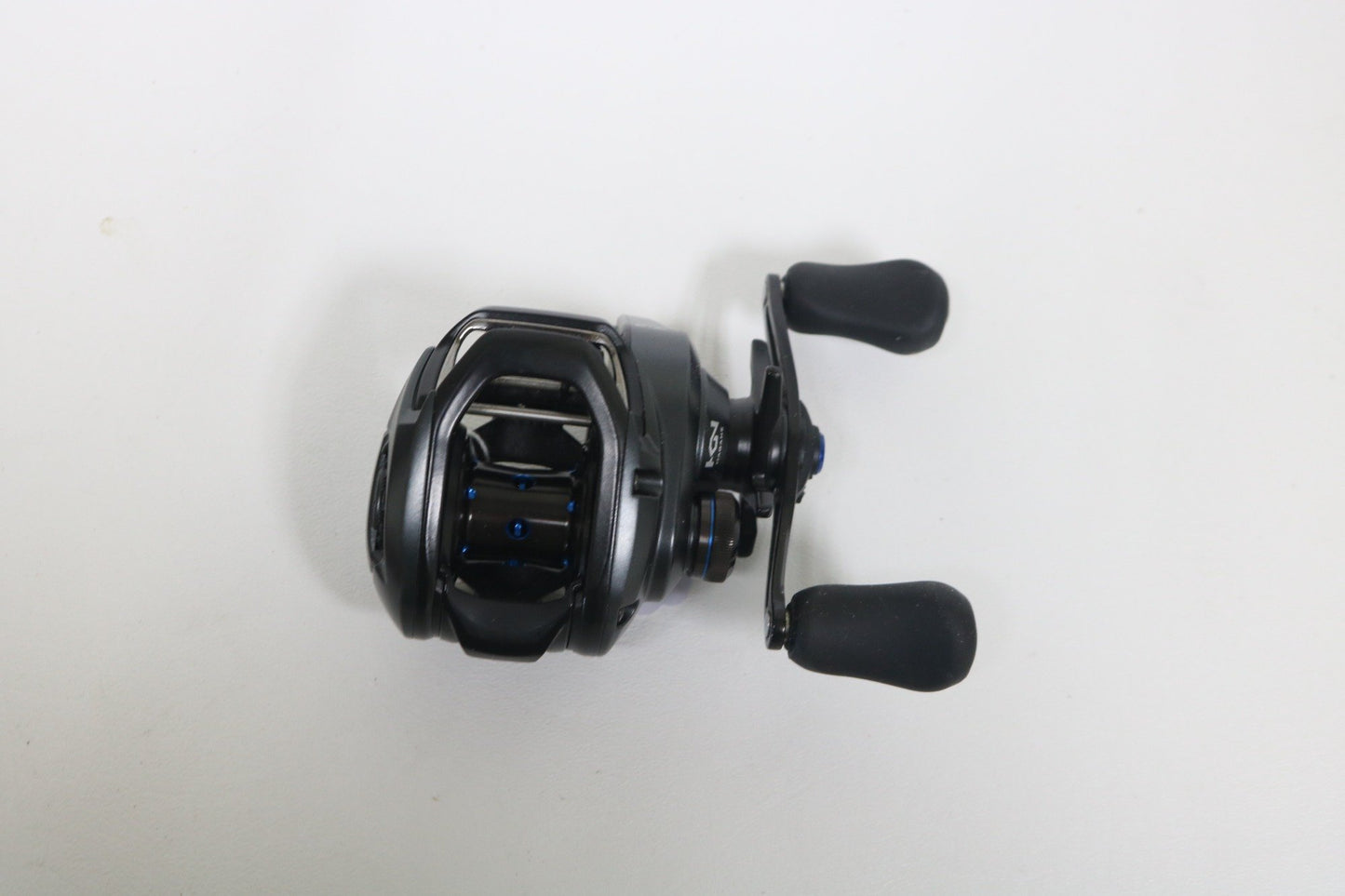 Shimano SLXMGL70HG 7.2:1 - Used Casting Reel - Very Good Condition