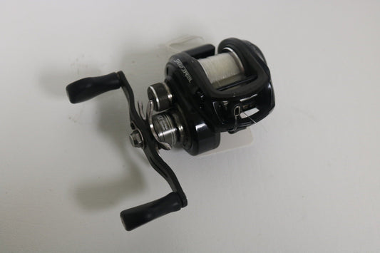 Lew's BB1 Pro PS1SHZ 7.1:1 RH - Used Casting Reel - Good Condition